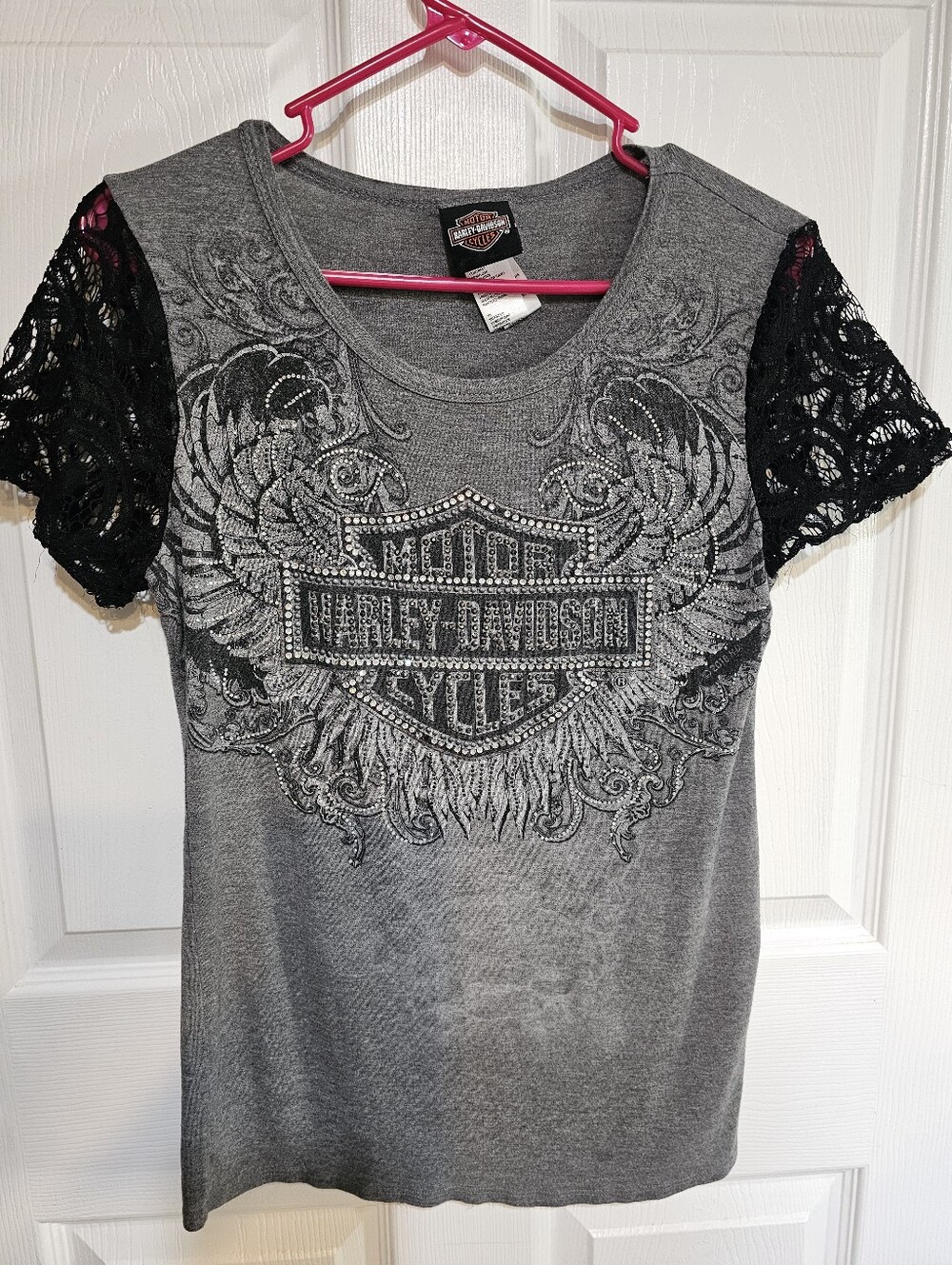 Harley-Davidson Gray Tee with Black Lace Sleeves and Embellished Logo